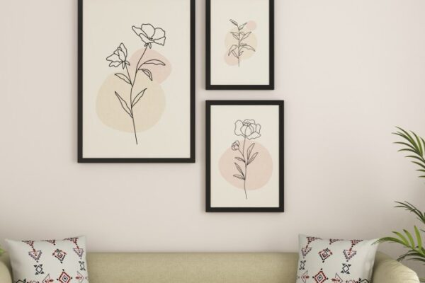 How to decorate living room with photo frames