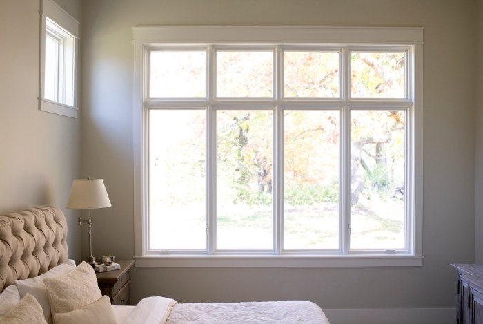 How to decorate bedroom window